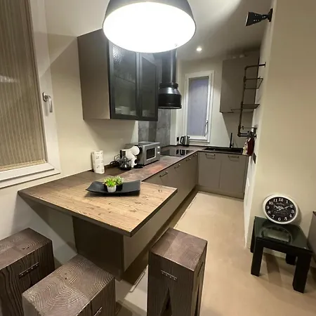 Apartamento La Corte Di Romeo Centro And Private Parking