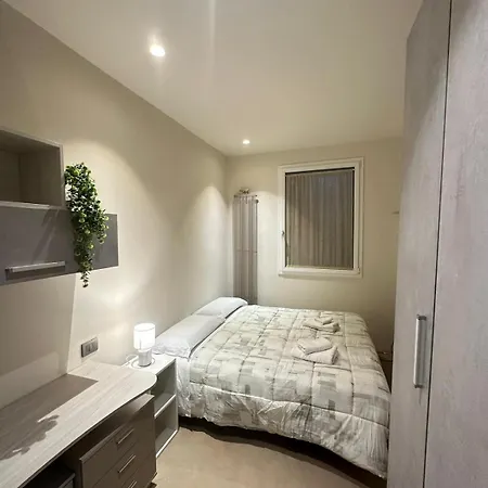 Apartamento La Corte Di Romeo Centro And Private Parking *