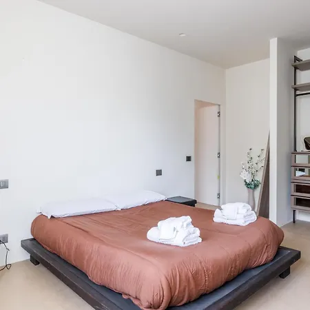 Apartamento La Corte Di Romeo Centro And Private Parking *