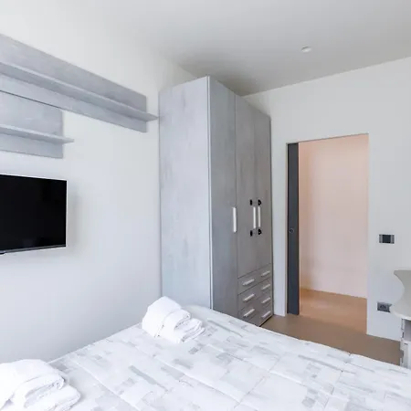 Apartamento La Corte Di Romeo Centro And Private Parking *